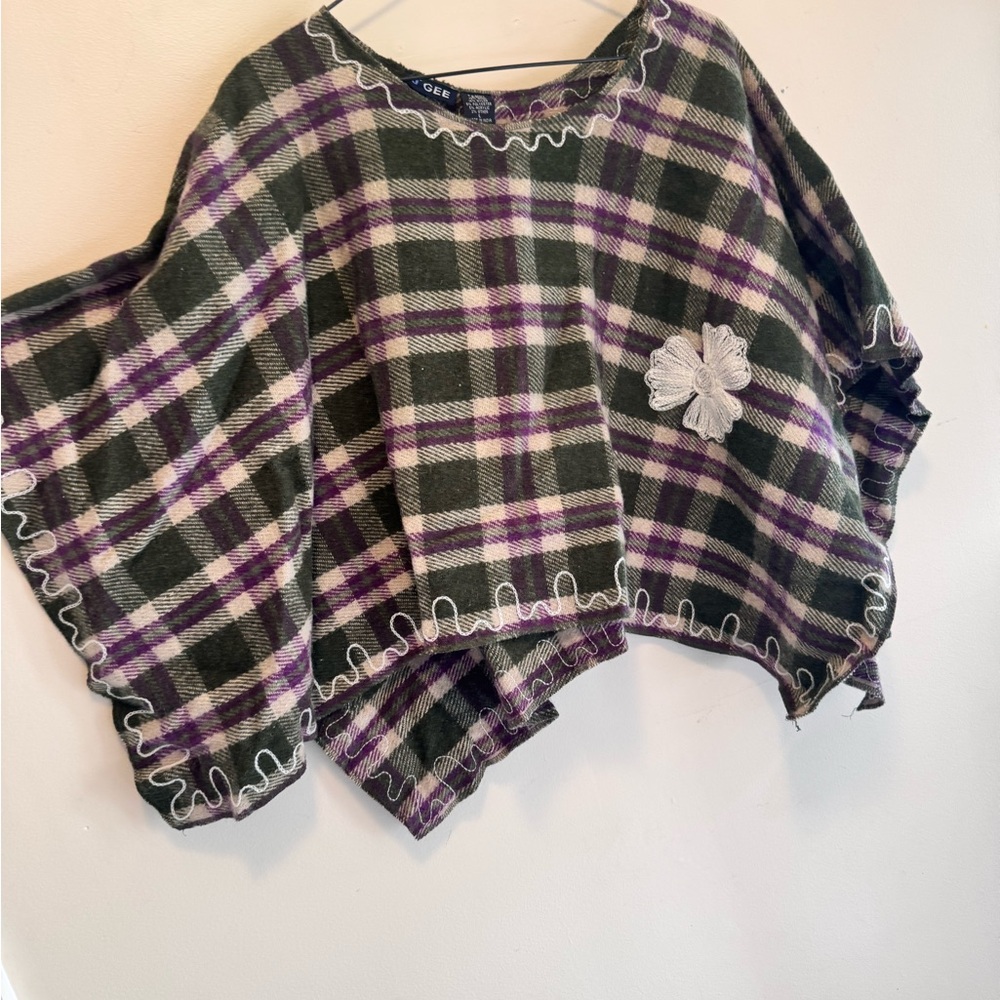 Women’s large J gee wool embroidered purple, green floral poncho